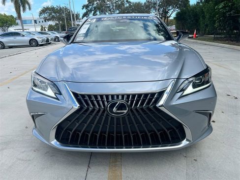 Certified 2024 Lexus ES 350 w/ Premium Package image 2