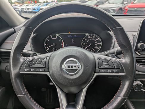 Used 2022 Nissan Altima 2.5 SR FWD image 18