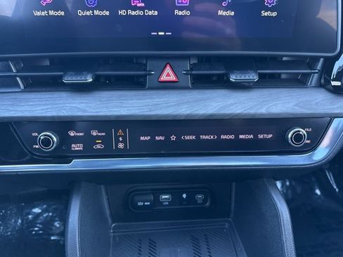 Used 2023 Kia Sportage X-Line w/ X-Line Premium Package image 19