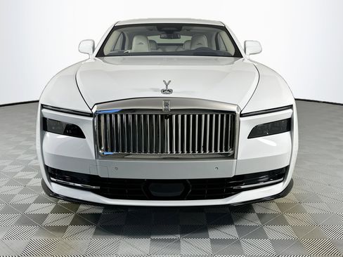 New 2026 Rolls-Royce Spectre image 5