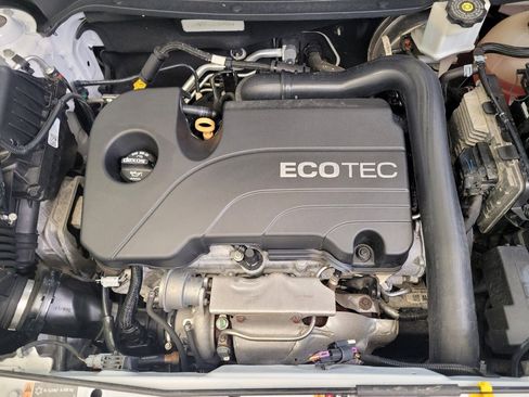 Used 2018 Chevrolet Equinox LT FWD image 30