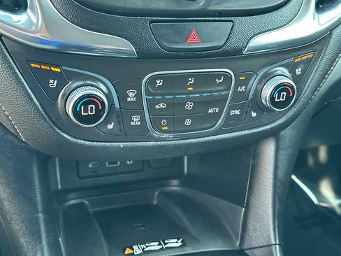 Used 2019 Chevrolet Equinox Premier FWD image 30