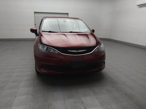 Used 2020 Chrysler Voyager LX w/ Cold Weather Group image 14