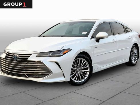 Used 2020 Toyota Avalon Limited w/ Advanced Safety Package FWD image 1