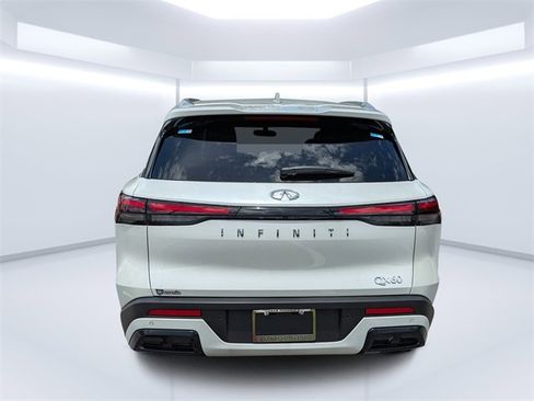 New 2025 INFINITI QX60 Luxe image 4