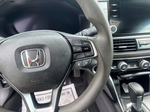 Used 2018 Honda Accord EX image 18