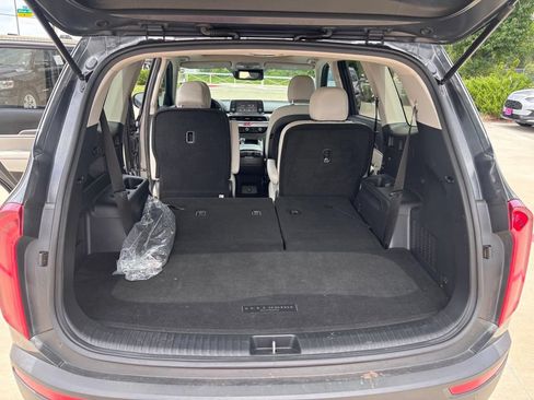 Used 2021 Kia Telluride S AWD/4WD image 11