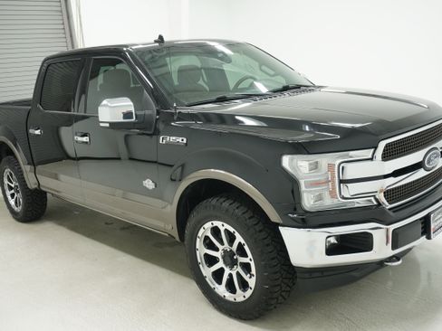 Used 2018 Ford F150 King Ranch w/ Equipment Group 601A Luxury AWD/4WD image 3