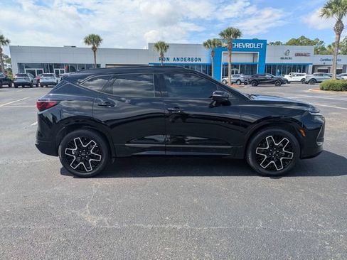 Used 2023 Chevrolet Blazer RS w/ Enhanced Convenience Package FWD image 2