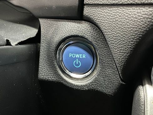 Used 2020 Toyota RAV4 XLE image 13