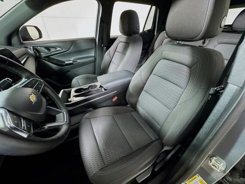 Used 2025 Chevrolet Equinox LT FWD image 14
