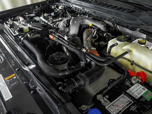 Used 2024 Ford F350 Platinum image 51