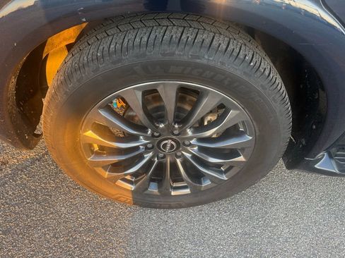 Used 2021 Nissan Armada Platinum w/ Captain's Chairs Package image 9