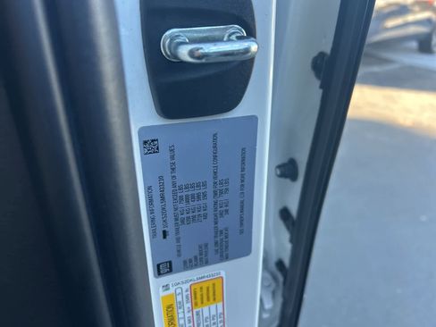 Used 2021 GMC Yukon Denali w/ LPO, Illumination Package image 52