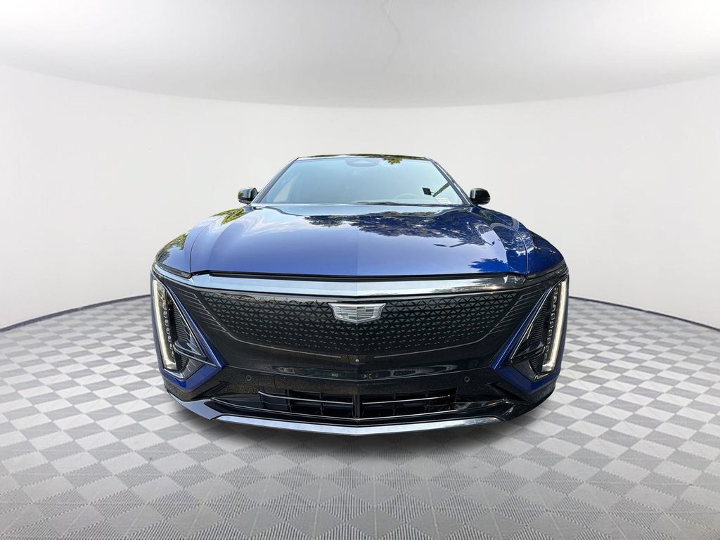 Used 2024 Cadillac Lyriq Sport AWD/4WD image 2