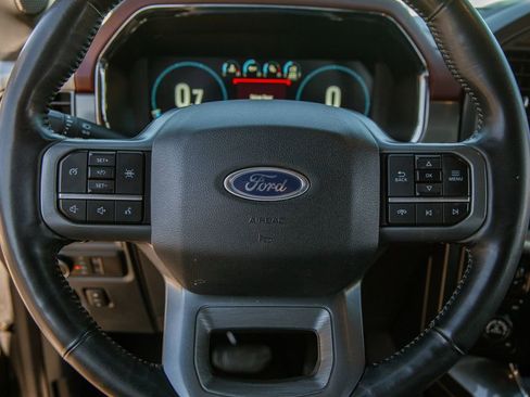 Used 2022 Ford F150 Lariat image 16