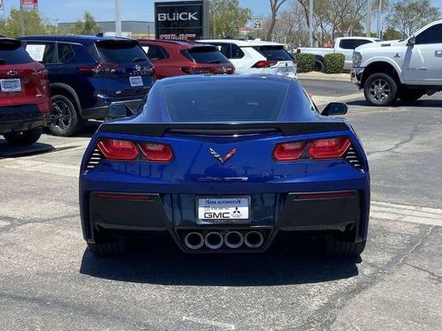 Used 2017 Chevrolet Corvette Stingray Coupe RWD image 5