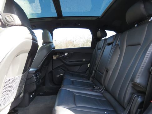 Used 2019 Audi Q7 3.0T Premium Plus w/ Premium Plus Package image 22