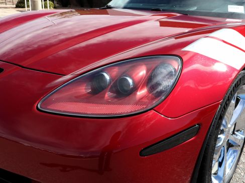 Used 2011 Chevrolet Corvette Grand Sport w/ Preferred Equipment Group RWD image 14