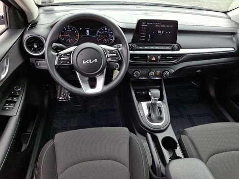 Certified 2023 Kia Forte LXS FWD image 11