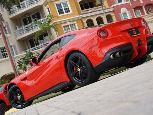 Used 2016 Ferrari F12 Berlinetta image 70