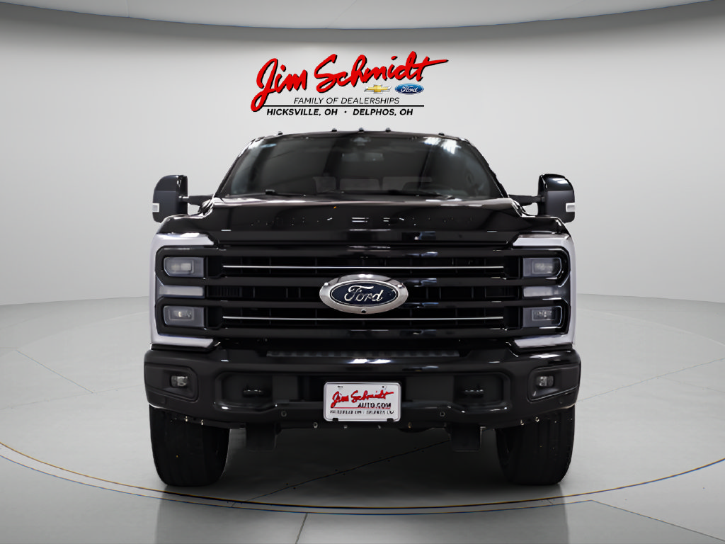 Used 2025 Ford F250 Platinum AWD/4WD image 2