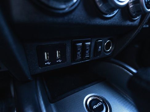 Used 2024 Mitsubishi Outlander Sport SE image 17