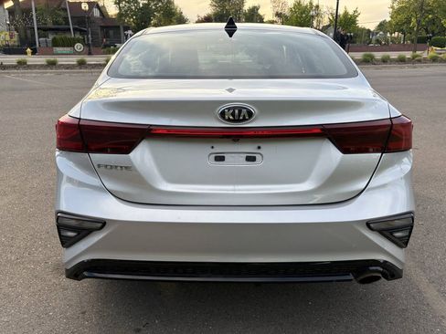 Used 2021 Kia Forte LXS FWD image 12