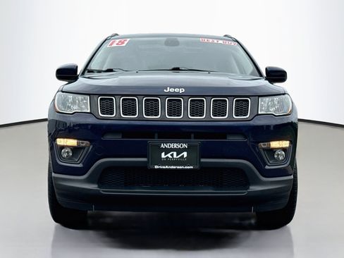 Used 2018 Jeep Compass Latitude w/ Safe & Security Group FWD image 2