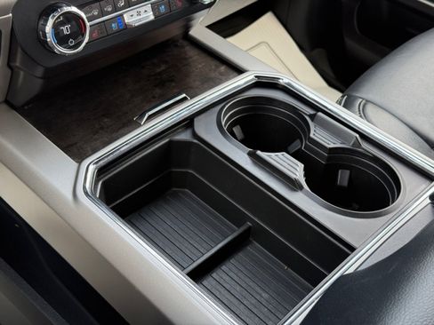 Used 2022 Ford F250 Lariat w/ Tremor Off-Road Package image 40