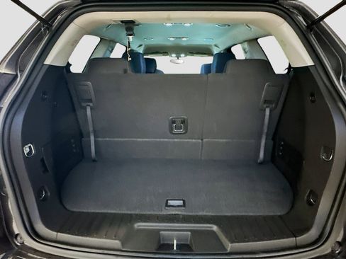 Used 2016 Chevrolet Traverse LT image 30
