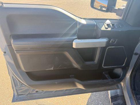 Used 2020 Ford F150 Lariat w/ Equipment Group 502A Luxury AWD/4WD image 15