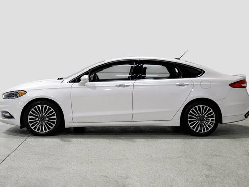 Used 2017 Ford Fusion Titanium FWD image 9