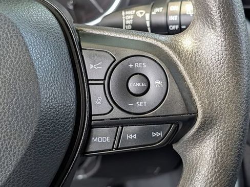 Used 2024 Toyota RAV4 XLE FWD image 19