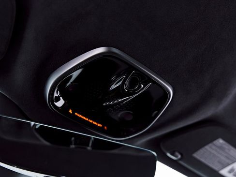 Used 2026 McLaren Artura RWD image 91
