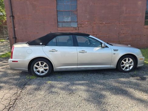 Used 2008 Cadillac STS w/ Preferred Equipment Group AWD/4WD image 6