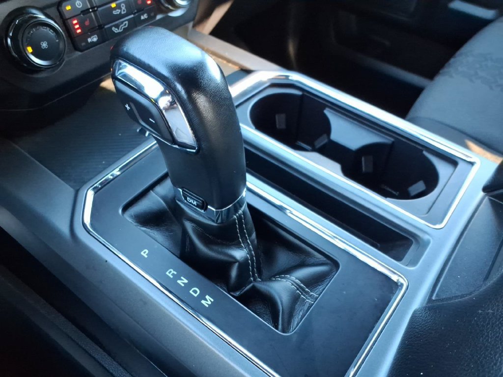 Used 2020 Ford F150 XLT w/ Equipment Group 302A Luxury AWD/4WD image 17