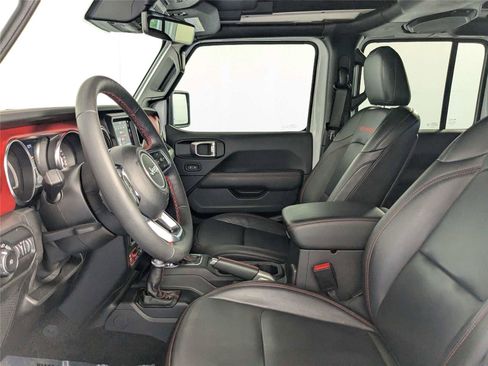 Used 2021 Jeep Wrangler Unlimited Rubicon AWD/4WD image 10