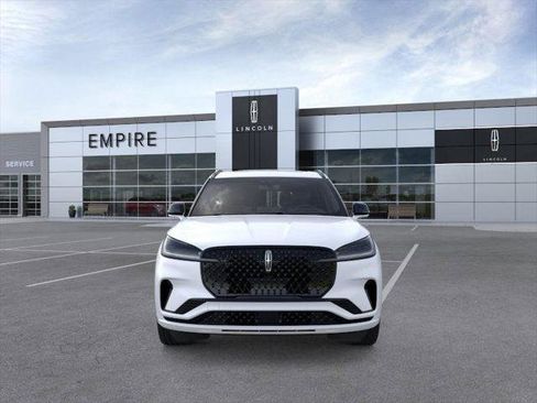 New 2026 Lincoln Aviator AWD w/ Jet Appearance Package image 6