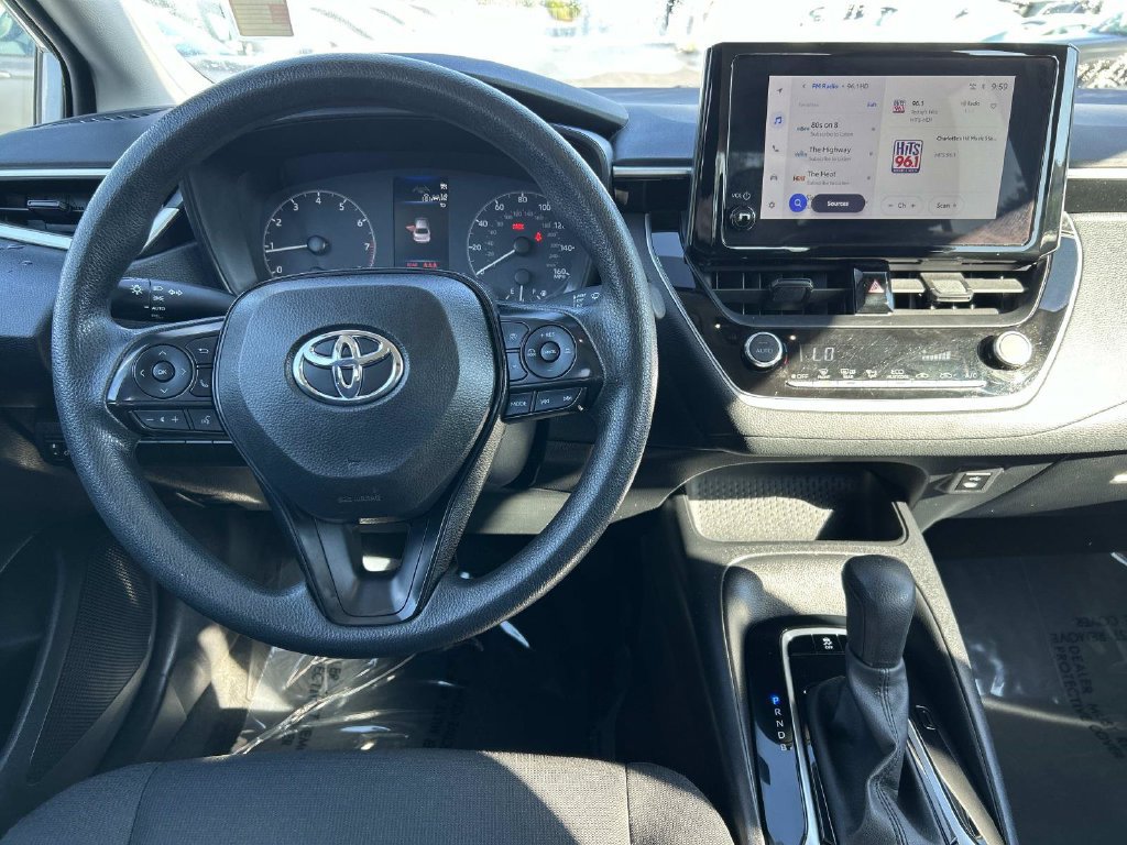 Used 2024 Toyota Corolla LE w/ LE Convenience Package FWD image 17