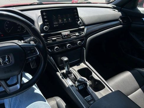 Used 2018 Honda Accord Sport image 14