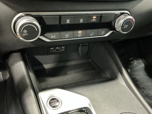 Used 2025 Nissan Altima 2.5 S image 8