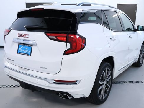 Used 2020 GMC Terrain Denali w/ Denali Premium Package image 7