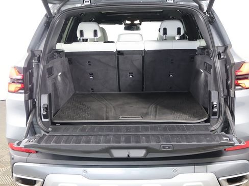 Used 2024 BMW X5 xDrive40i w/ Parking Assistance Package image 17