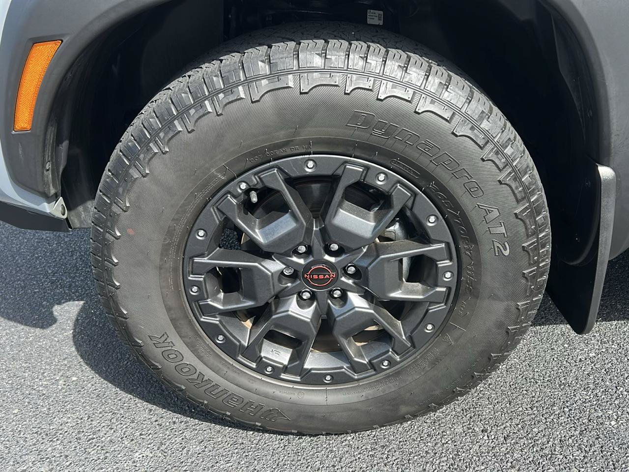 Used 2023 Nissan Frontier PRO-4X w/ Pro-4X Premium Package AWD/4WD image 9