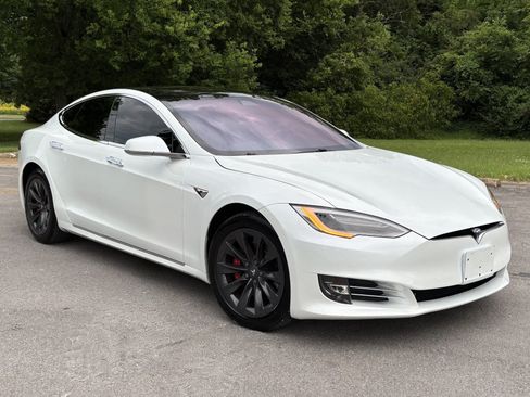 Used 2018 Tesla Model S P100D AWD/4WD image 1