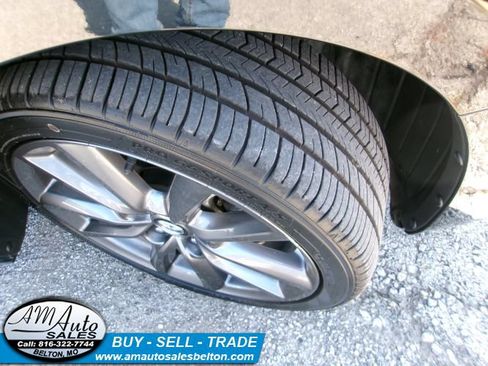 Used 2023 MAZDA MAZDA3 s FWD image 16