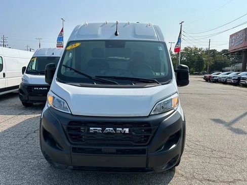 Used 2025 RAM ProMaster 2500 w/ Power Group image 8