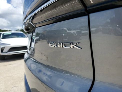 New 2026 Buick Enclave Avenir w/ Super Cruise Package FWD image 8