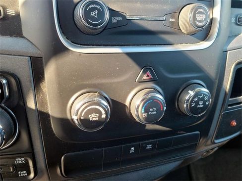 Used 2014 RAM 1500 Tradesman w/ Power & Remote Entry Group image 31